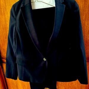 Navy Ann Taylor blazer 10 pwith same  color navy pants 8p